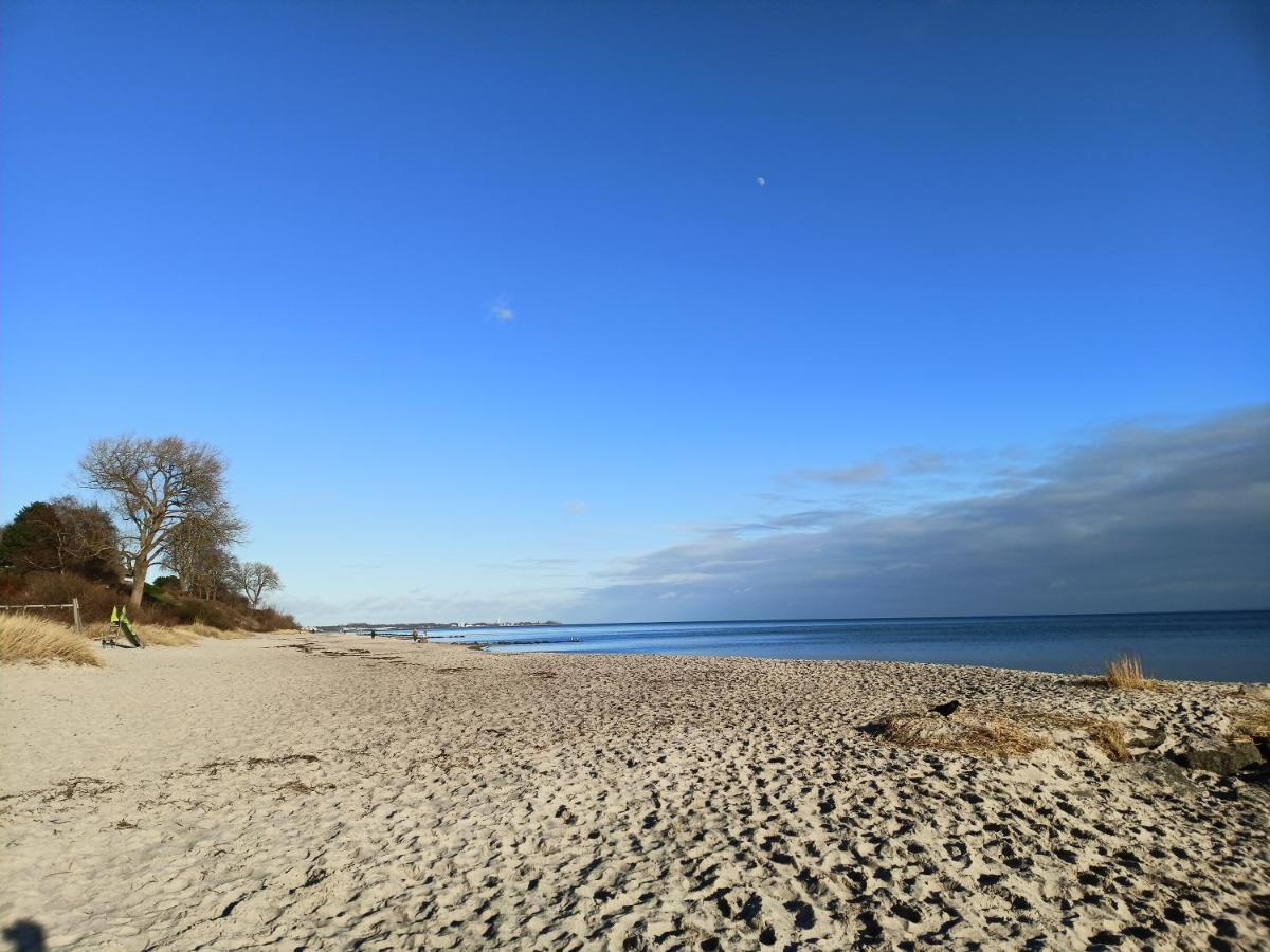 Wohnung Mit Traumhaftem Meerblick Und Schwimmbad Sierksdorf Eksteriør bilde